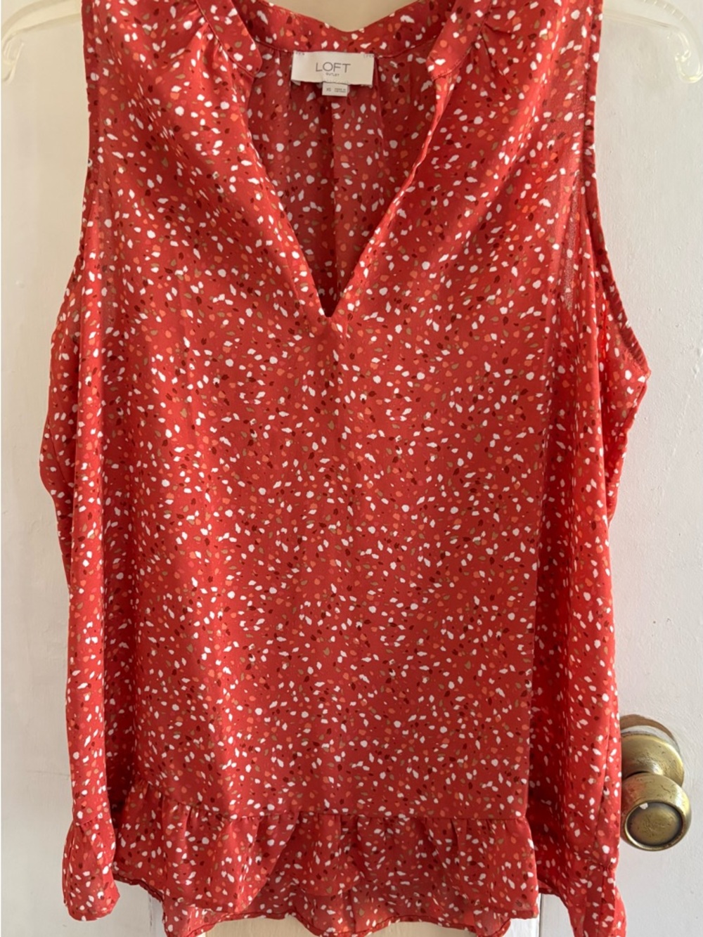 LOFT Coral Red Dot Print Sleeveless V-Neck Ruffle Hem Top sz XS